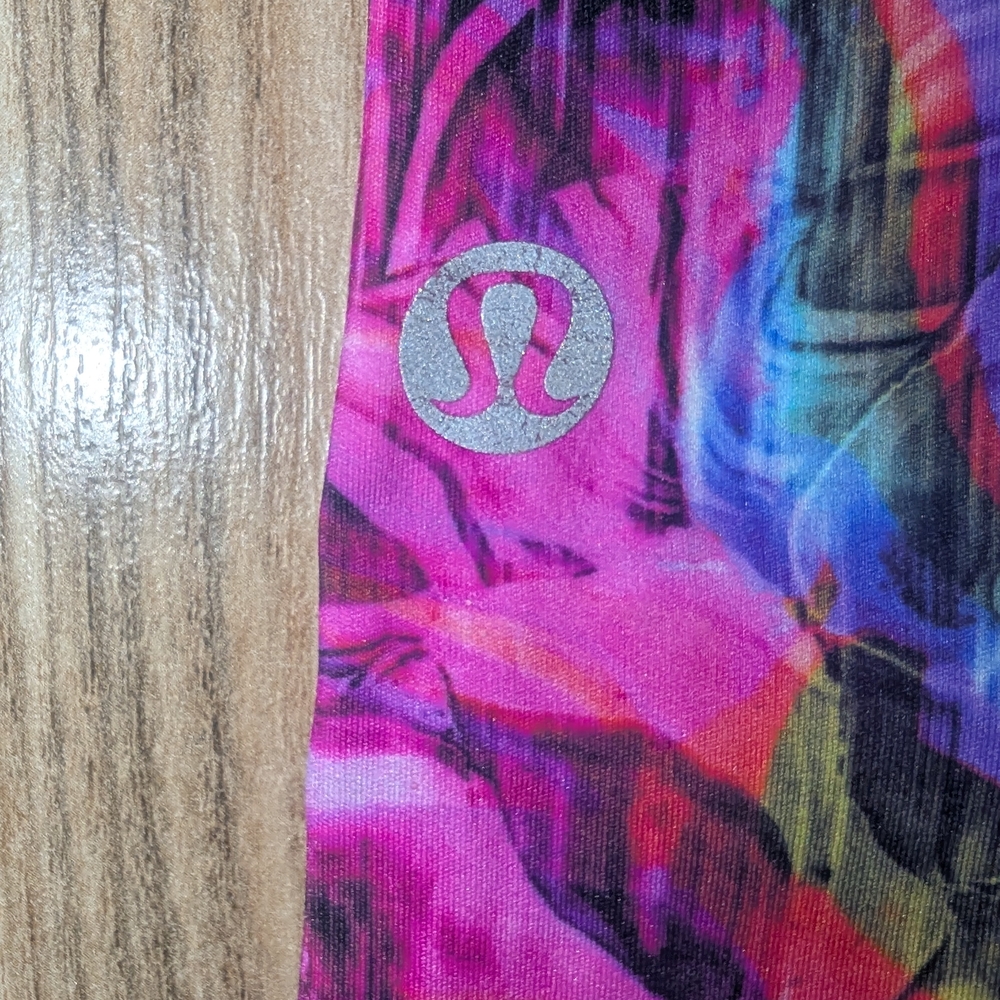 Lululemon Fast & Free Leggings - Vibrant Purple and Pink - Picture 4 of 4